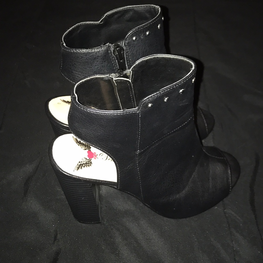 Open toe high heels
